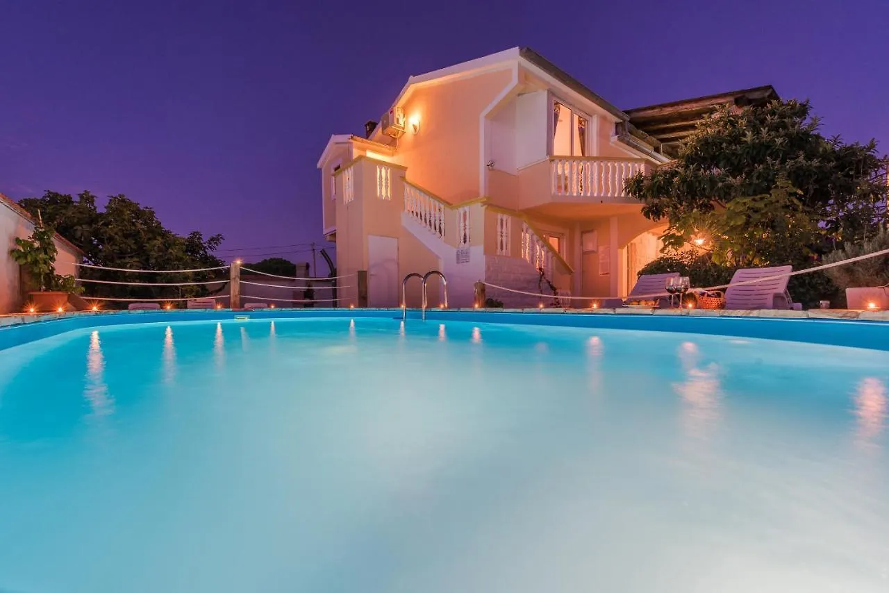 Villa Barak Pakostane